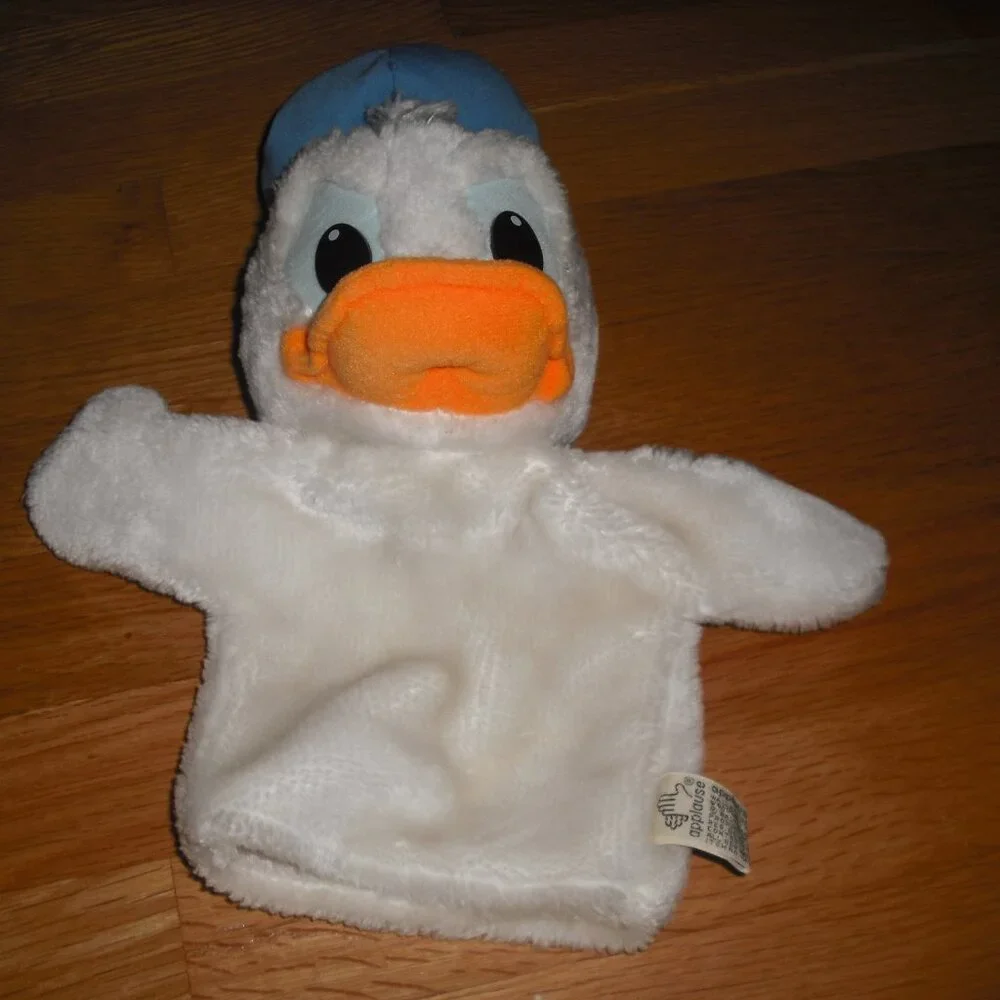 Hand puppets: Bugs Bunny & Donald Duck 2 used